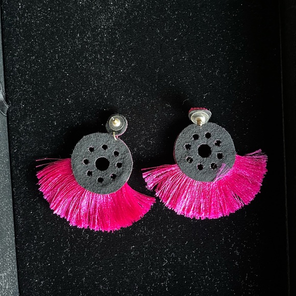 Fuchsia Pink Beaded Drop Dangle Earrings - Picture 3 of 6